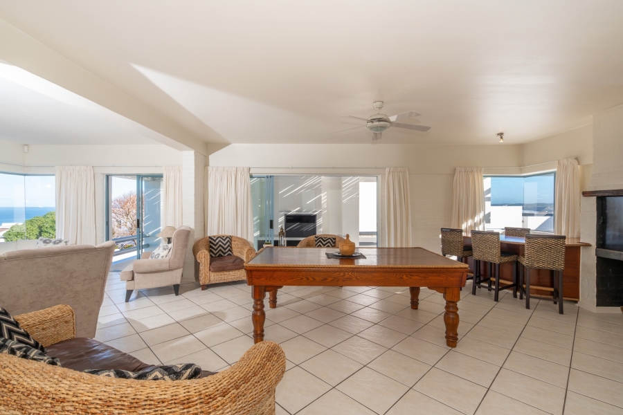 4 Bedroom Property for Sale in Paradise Beach Western Cape